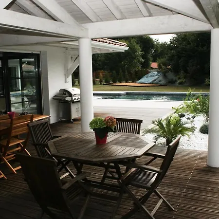 Apartament 6 Pieces 12 Pers Piscine Chauffee 75793